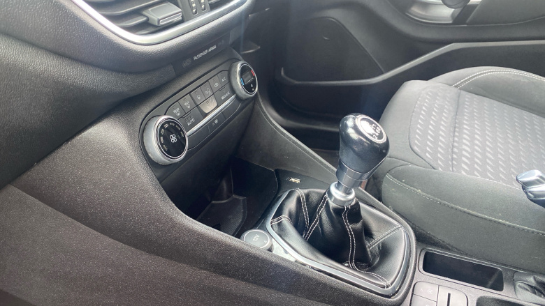 Ford Fiesta 1.0 EcoBoost Titanium 5dr Petrol Hatchback